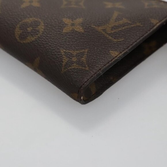 LOUIS VUITTON Monogram Bucket GM Accessory Pouch - Picture 8 of 16